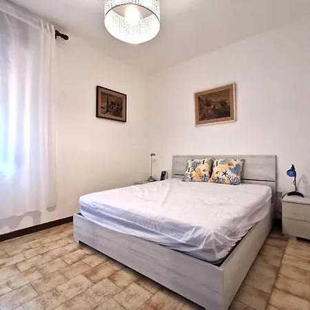 Apartamento 70 Metri Della Spiaggia
